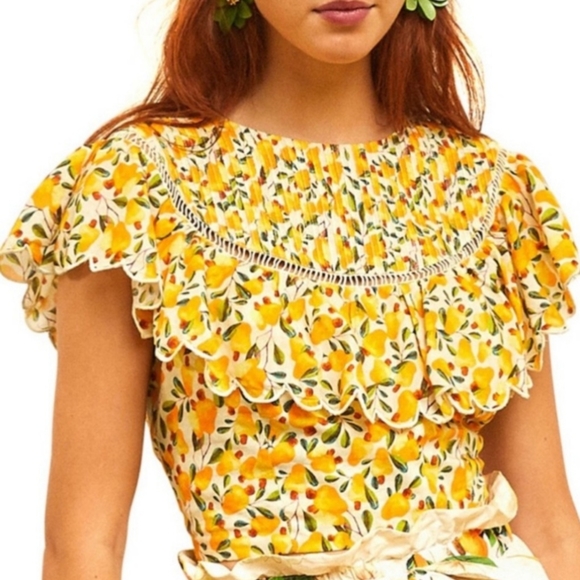 FARM Rio Tops - FARM Rio Off White Cashew Crop Top Sz Large NWT